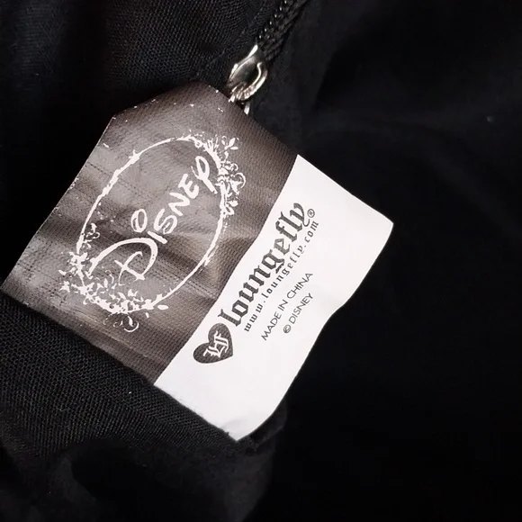 Loungefly Disney "Alice in Wonderland" Purse. - Picture 2 of 6